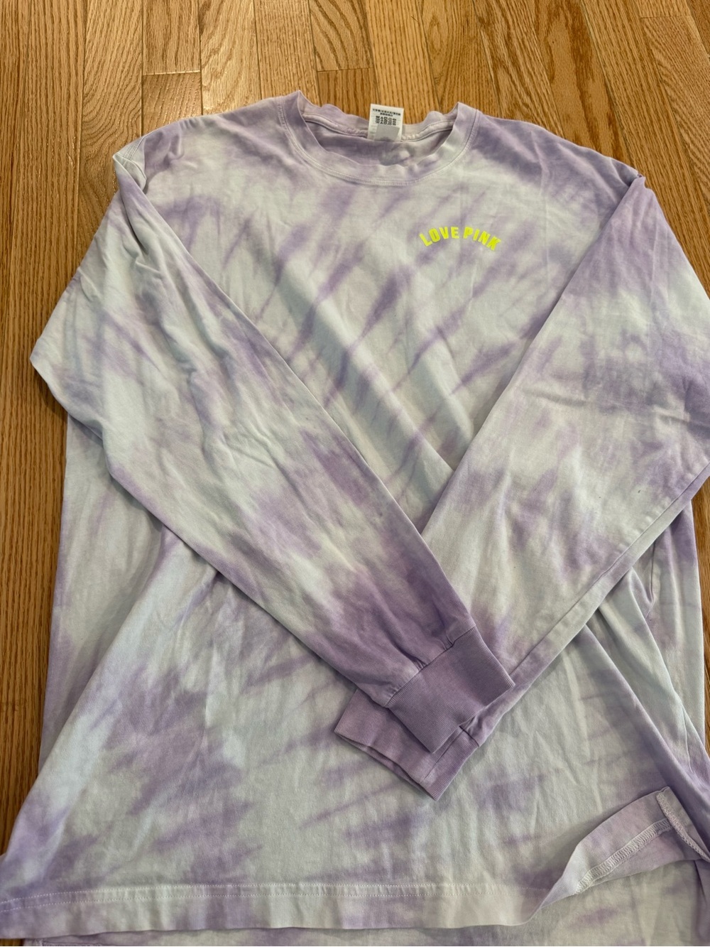 PINK Victoria's Secret Lavender & White Tie-Dye Tee with Neon Yellow Logo